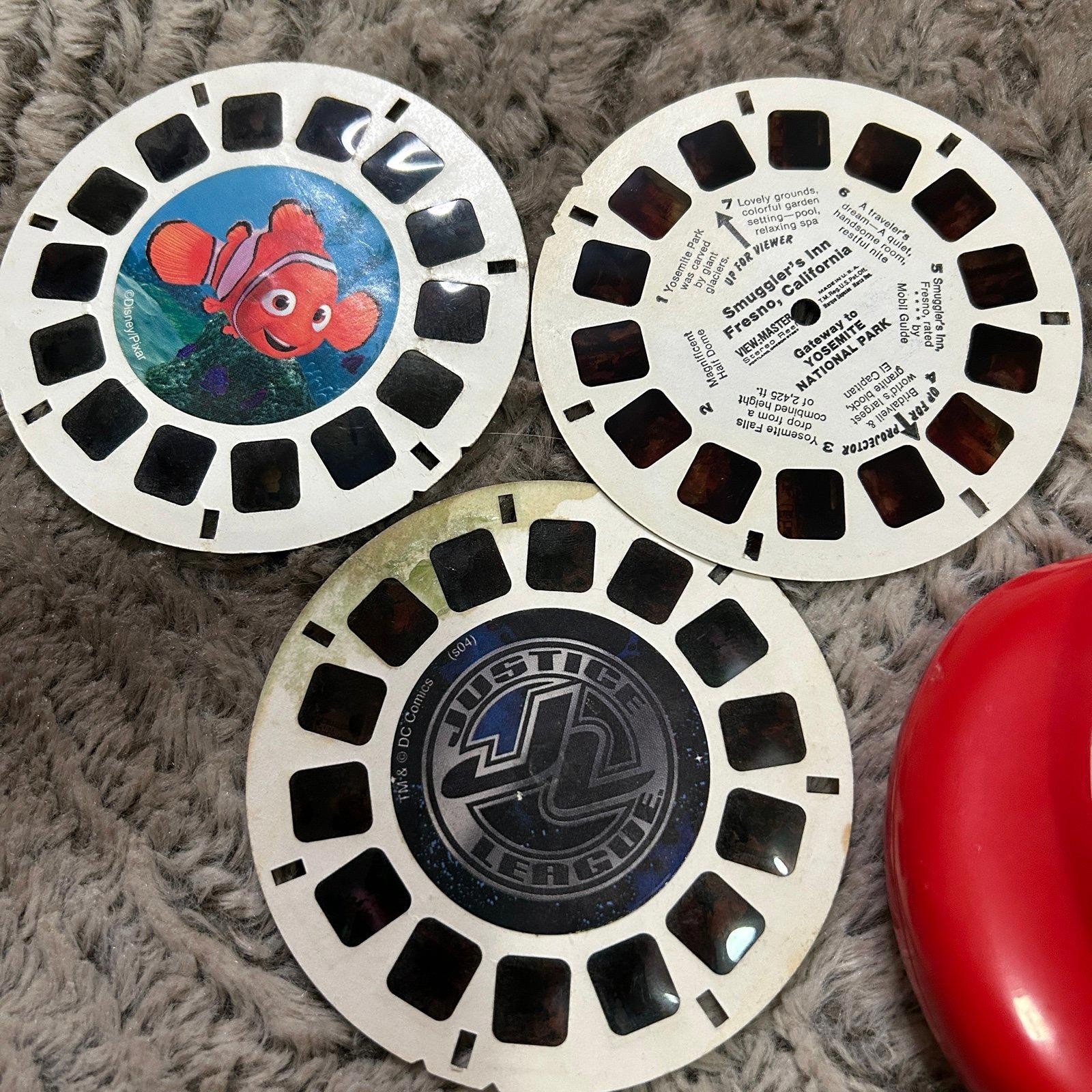 Vintage 2000s Fisher-Price View Master 3D Photo Viewer Red Blue w 3 Reels WORKS