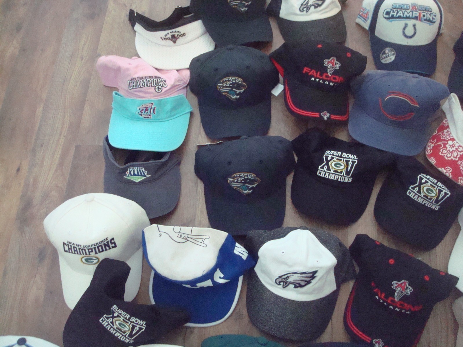 25 HATS NFL REEBOK RARE SPORTS STRAPBACK 90S WHOLESALE LOT HATS VINTAGE HAT CAP
