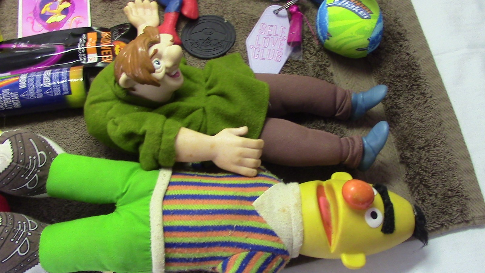 Huge Misc Child’s toy grab lot Number 6 Over 3 pounds