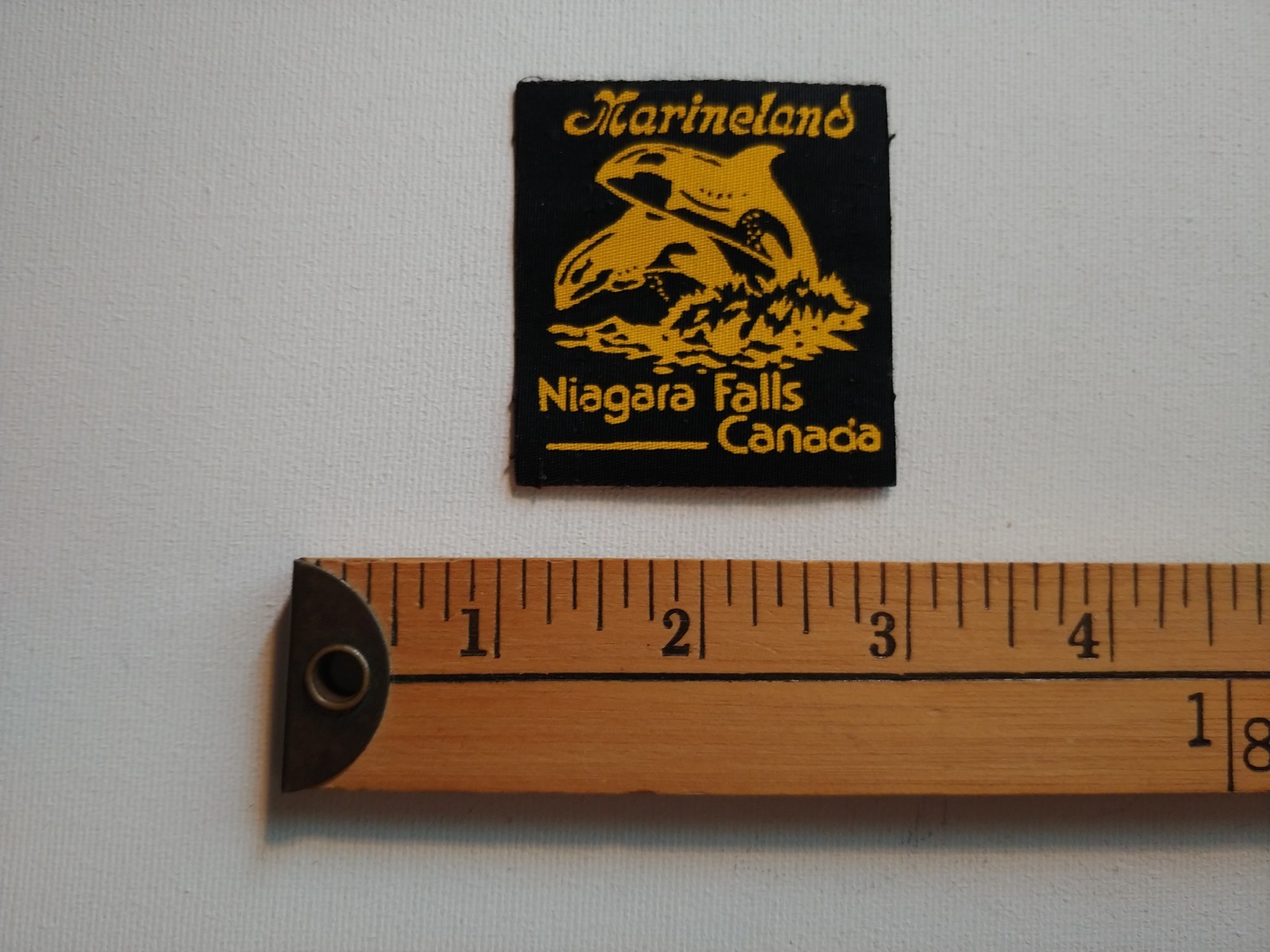 *90S MARINELAND NIAGARA FALLS ORCA WHALE ONTARIO CANADA PATCH CREST ECUSSON *