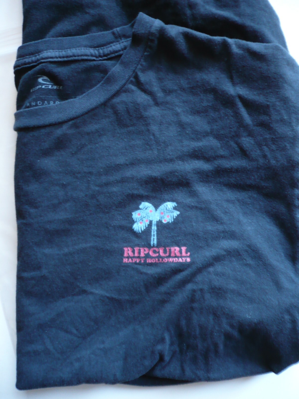 RIP CURL Happy Hollow Days, Black LARGE (L) 100%Cotton Lightly Used T-shirt TEE