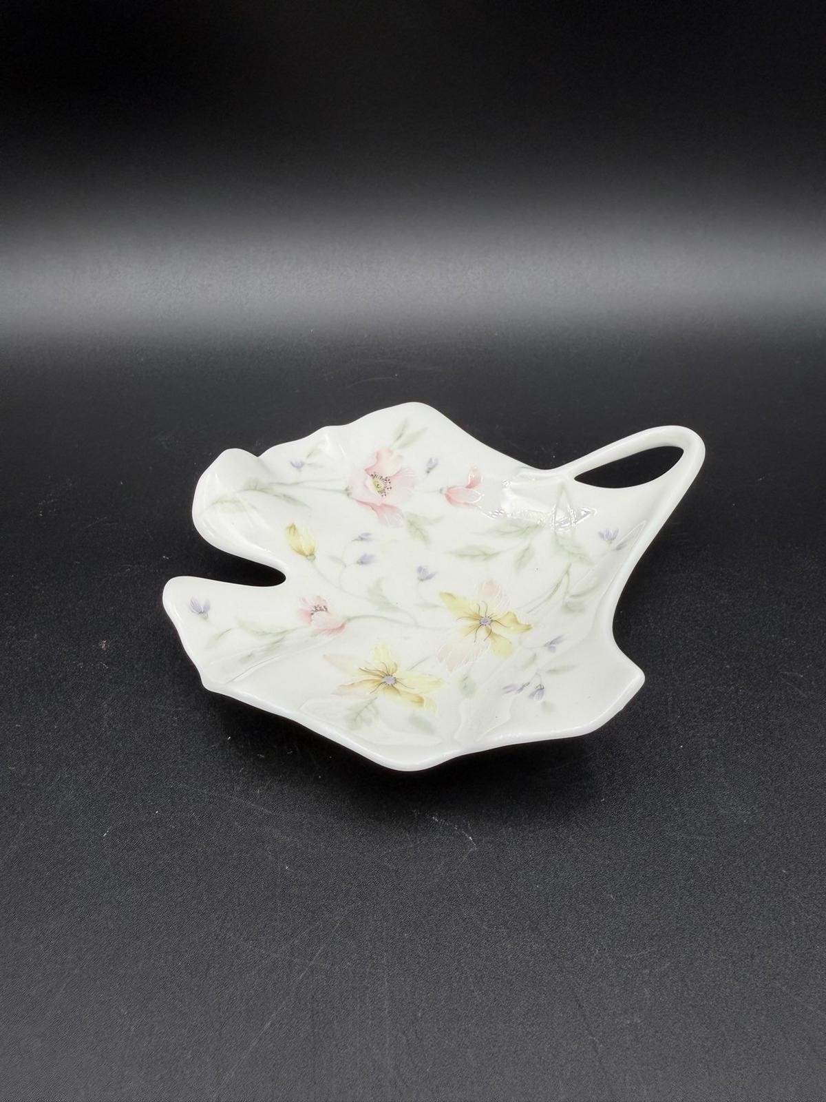 Mikasa Pastel Garden Bone China Heart Trinket Dish Ashtray Made in Japan