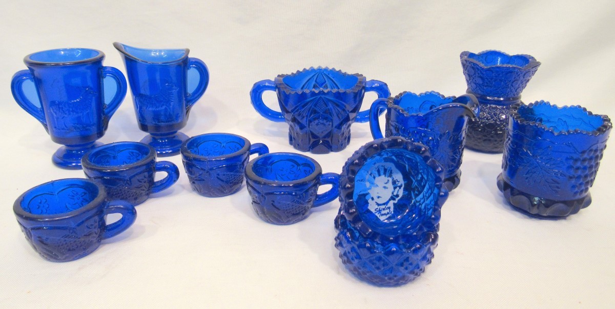 VINTAGE MIXED LOT OF COBALT BLUE MINI ITEMS 12 PIECES IN ALL-VARIETY (EZS002487)