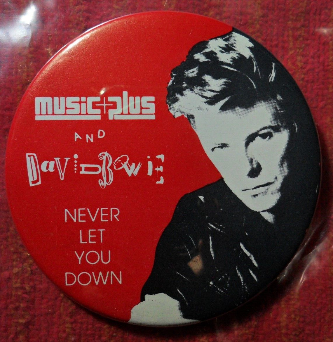 APRIL 21 1987 DAVID BOWIE NEVER LET YOU ME DOWN OFFICIAL MUSIC+ PROMO BUTTON PIN