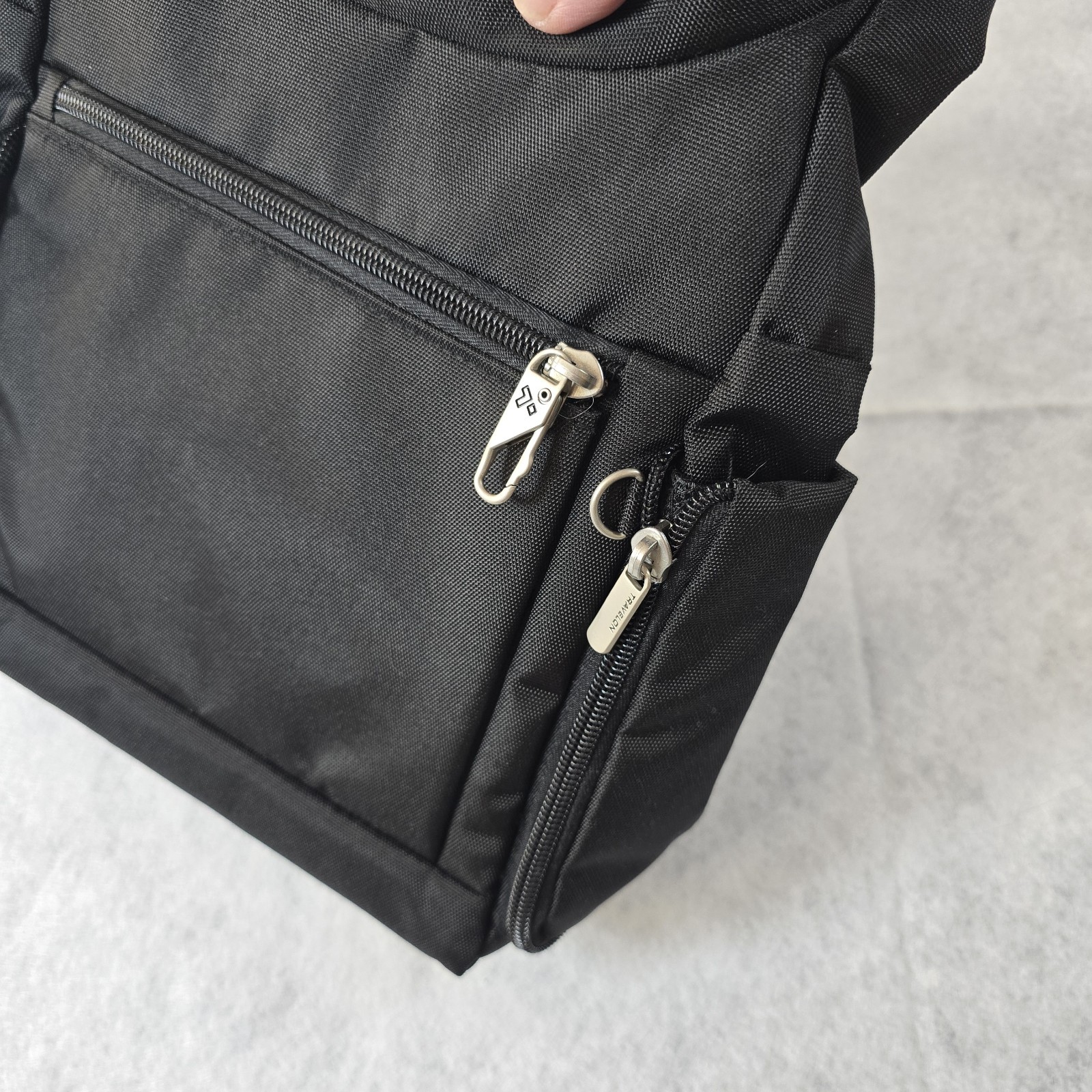 Travelon Anti-Theft Classic Messenger Bag, Black Handbag