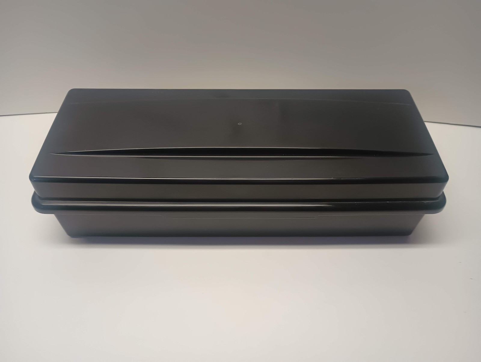 Vintage Black Plastic Storage Box Case with Dividers – Approx 12″ x 5″ x 3″