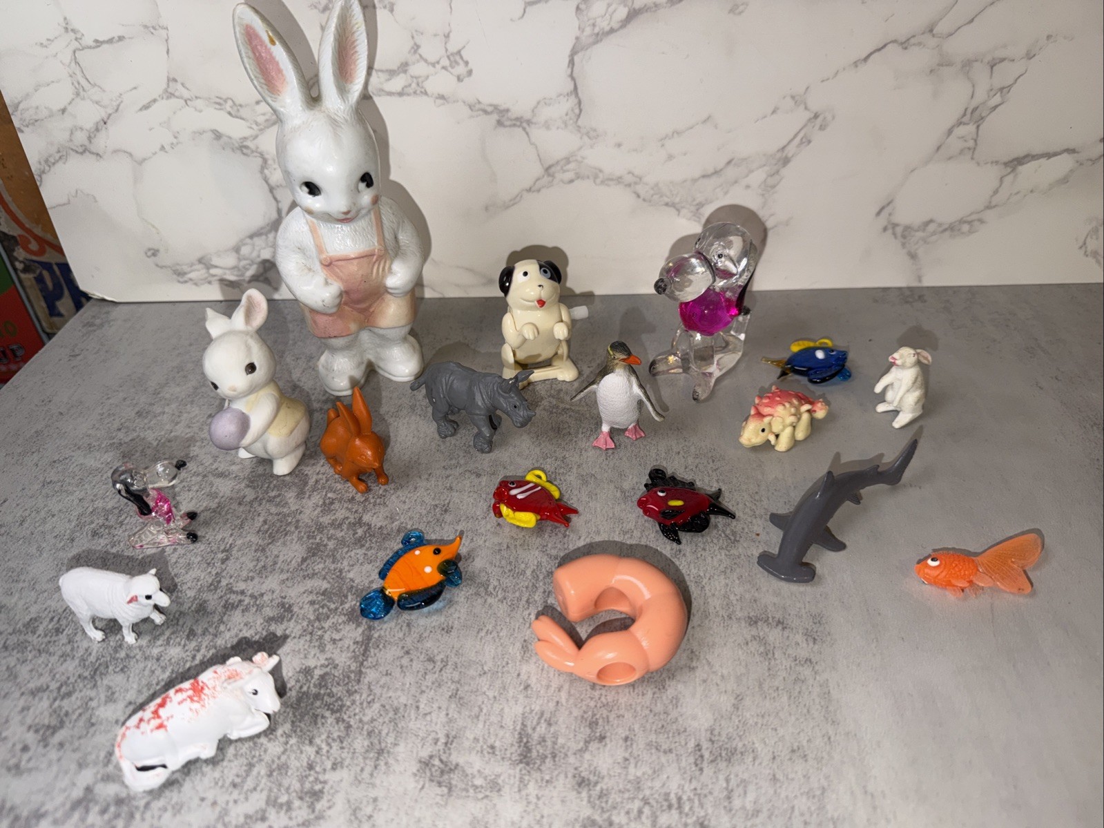 Vintage & Modern Figurine Smalls Lot ~ Trinkets & Collectibles 17 Items ANIMALS
