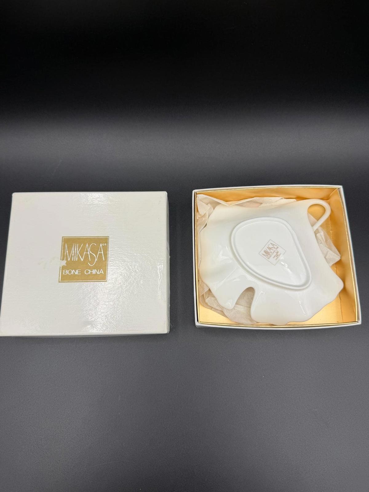 Mikasa Pastel Garden Bone China Heart Trinket Dish Ashtray Made in Japan