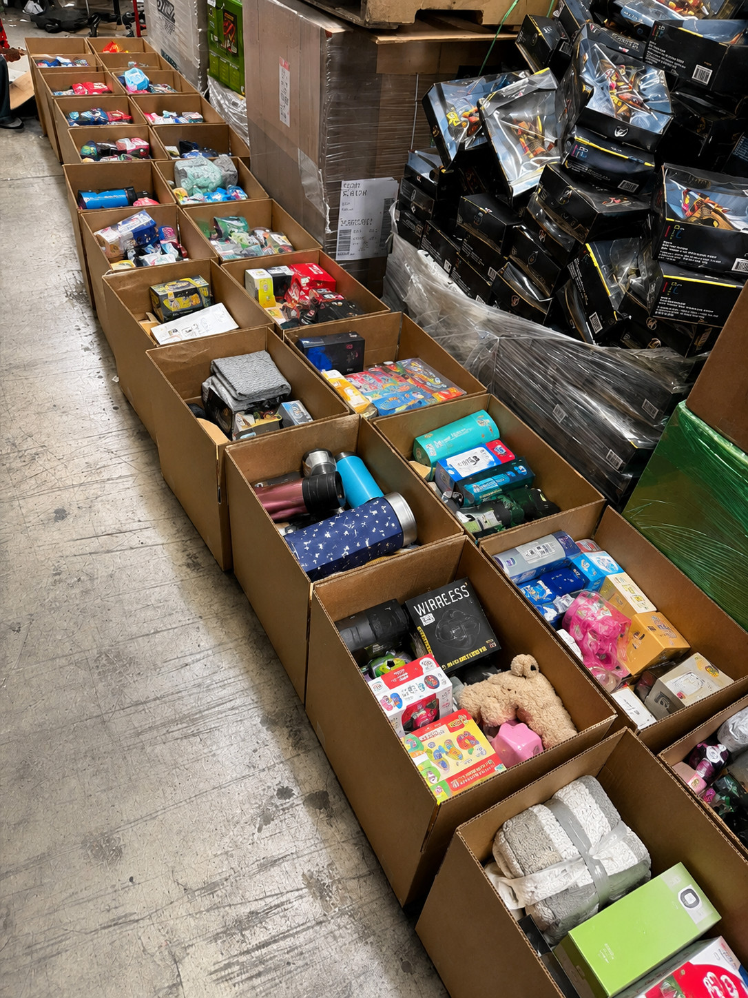 Reseller Box – Mixed Overstock Merchandise Bundle from Amazon & Target
