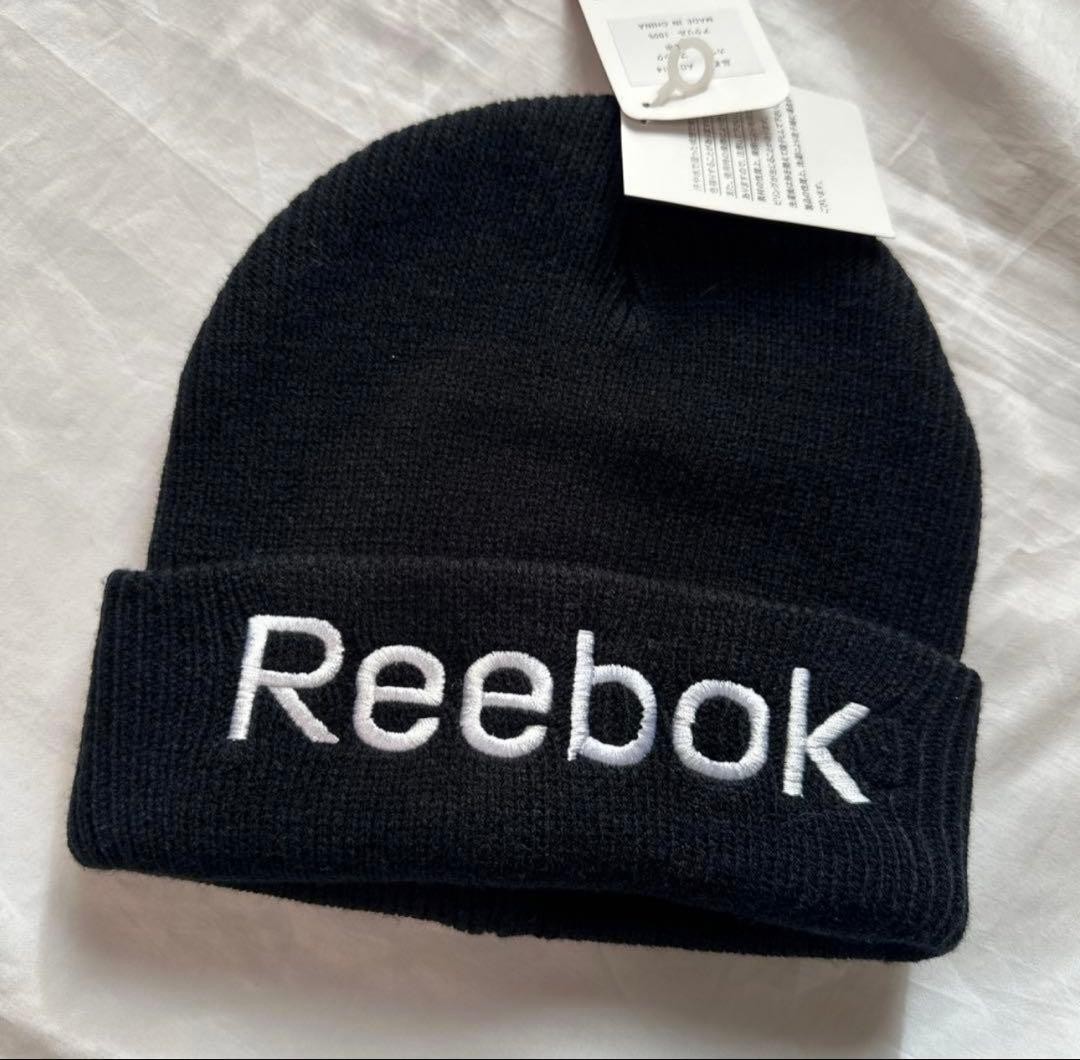 Out of print Reebok logo embroidery knit hat beanie black