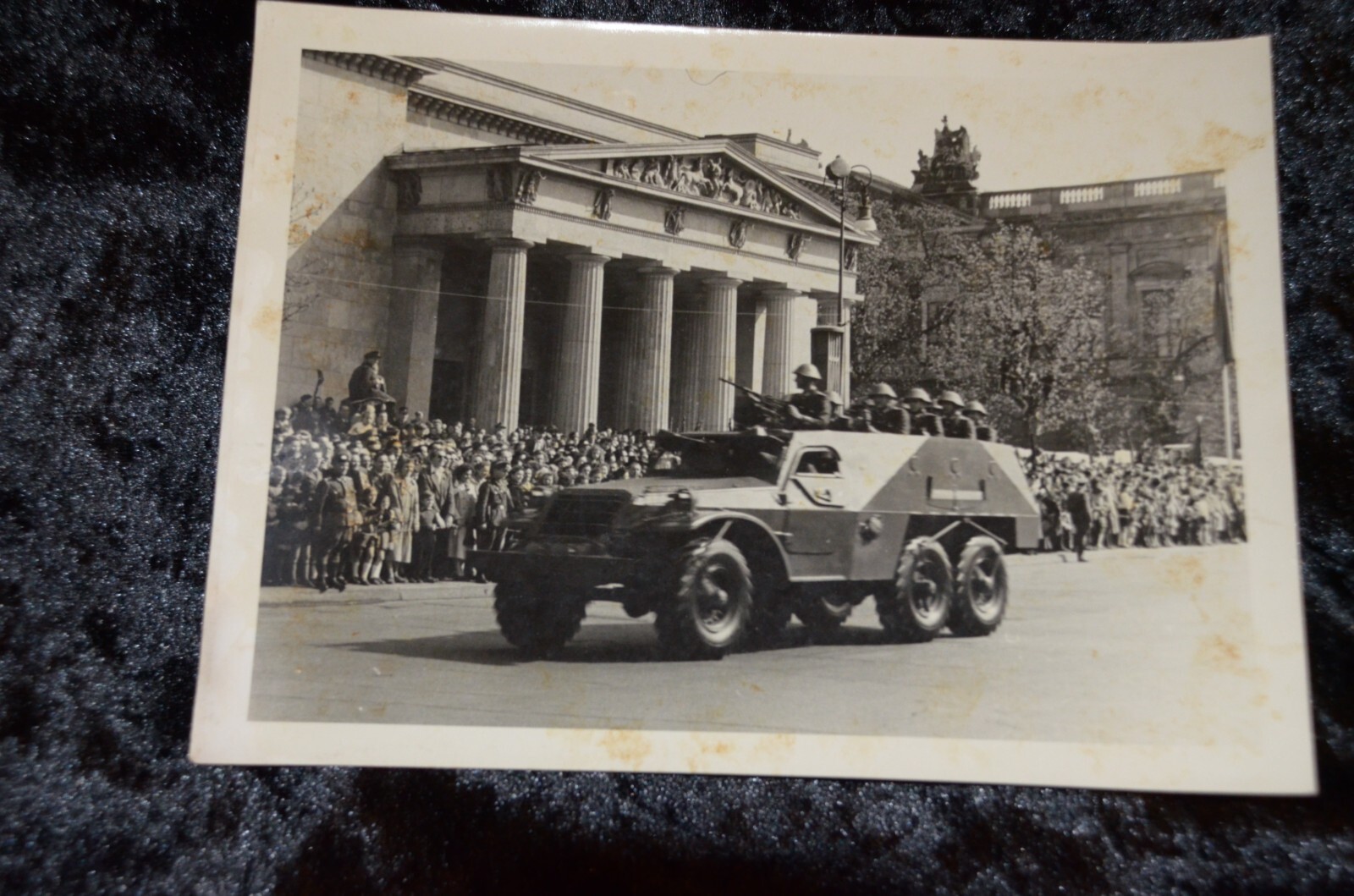 57895 Photo NVA Car Various Participants DDR Event