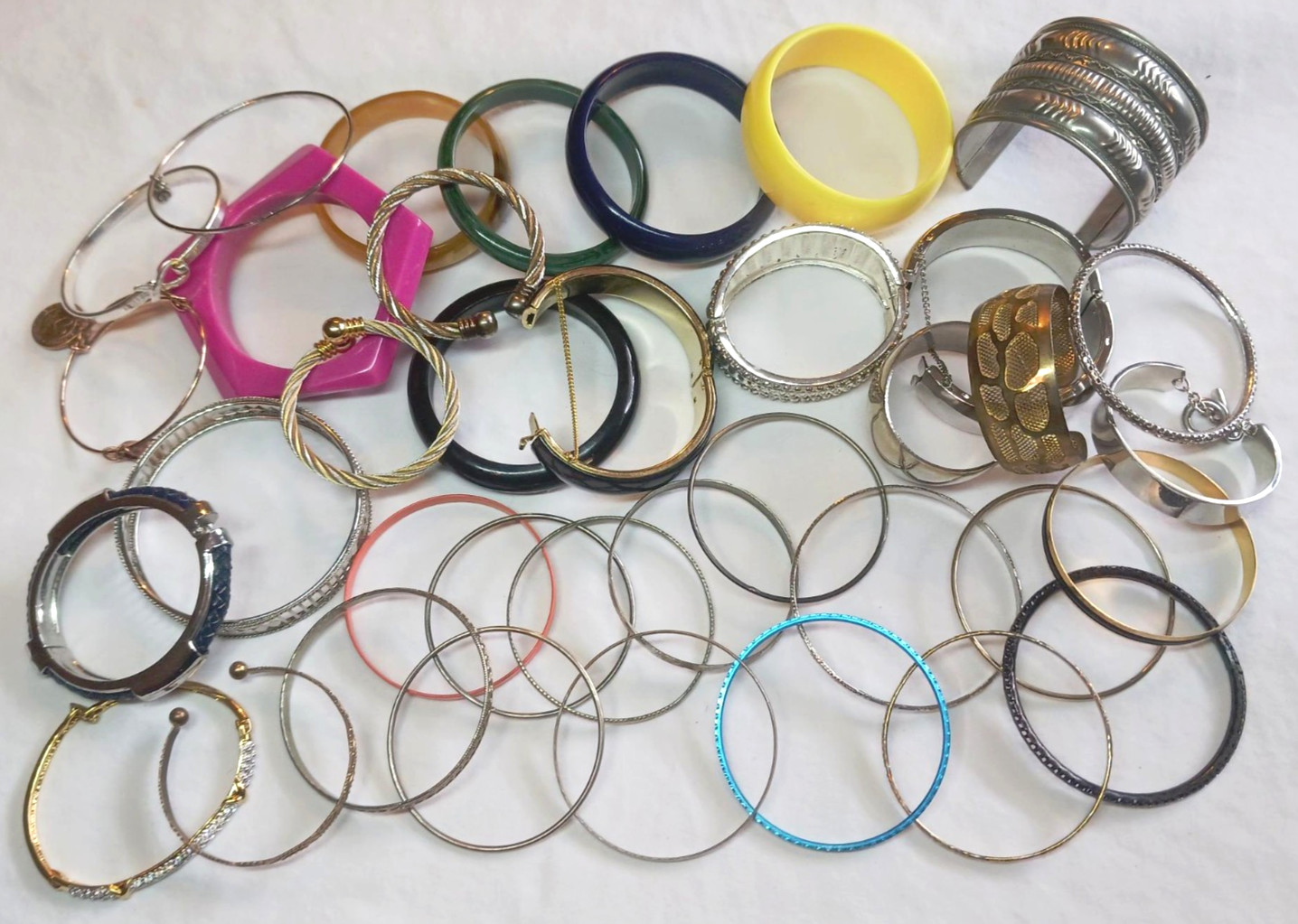 37 Vintage Modern Junk Drawer Bangle Bracelet Lot – 37pcs – All Wearable
