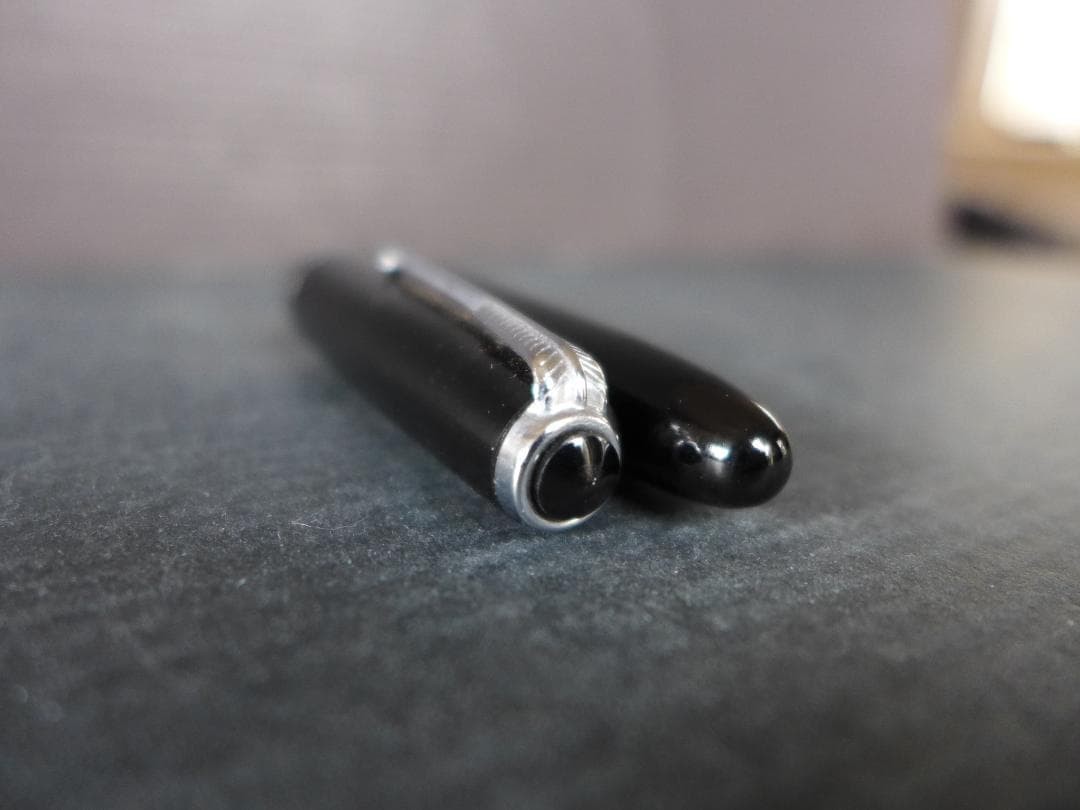 Period item [Unused item] Fountain pen type antique ballpoint pen Bakelite pen