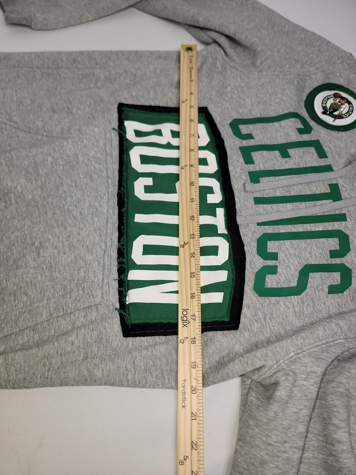 Refried Apparel Boston Celtics Long Sleeve Hoodie Size Medium M Green Gray