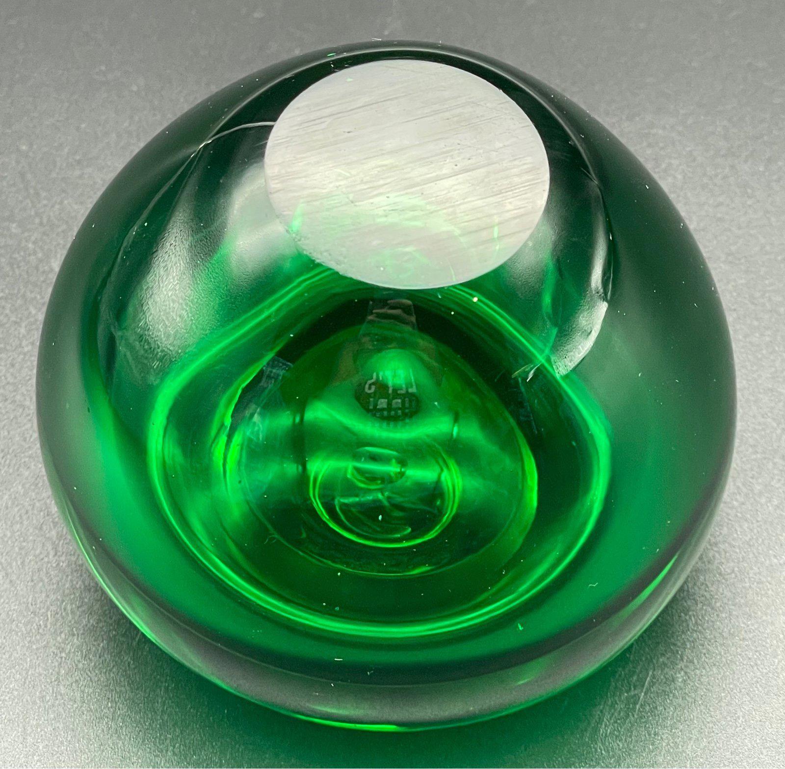 Vintage Hand Blown Art Glass Emerald Green Apple Paperweight/Sculpture