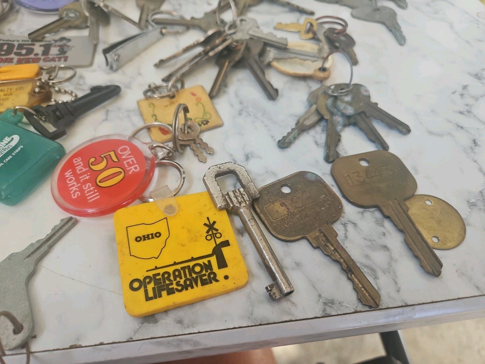 Vintage Grandpa’s Junk Drawer Lot Mens Keys ,key Chains Skeleton Keys