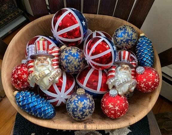 10 pounds “Estate Clearance” -collectible, usable, old & new items-#NY31EE