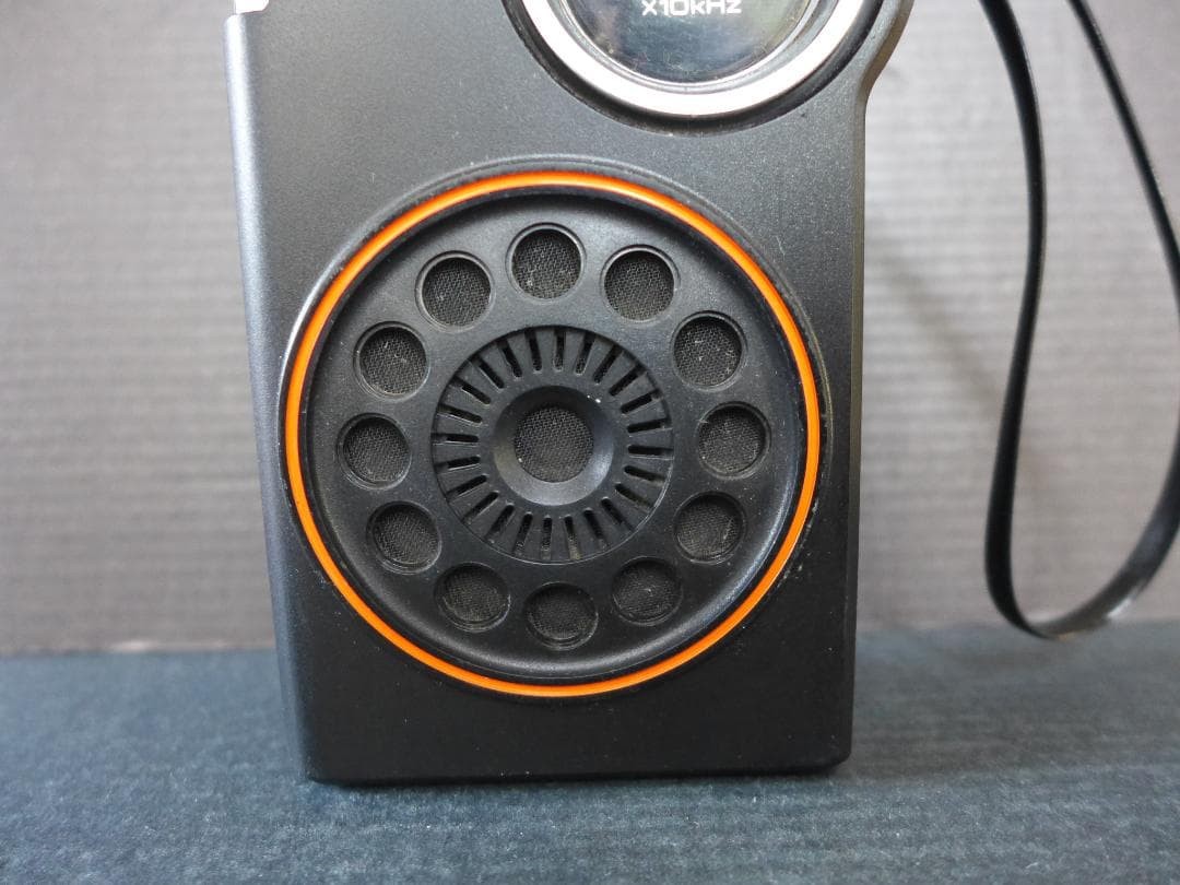 Period item [Good condition/audible item] TOSHIBA Portable AM ​​Radio RP-82