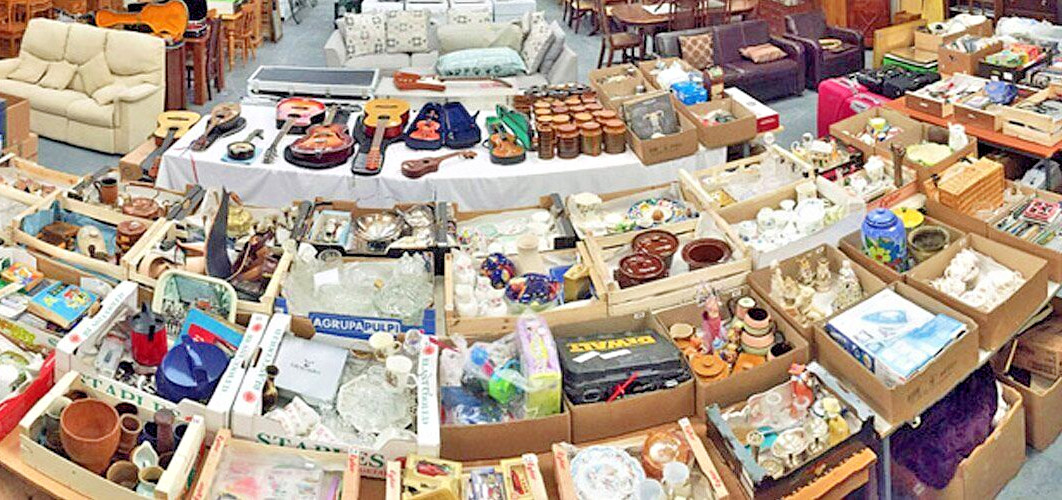 1 Pound ESTATE Items JUNK DRAWER – New & Old varied mix #5K7l