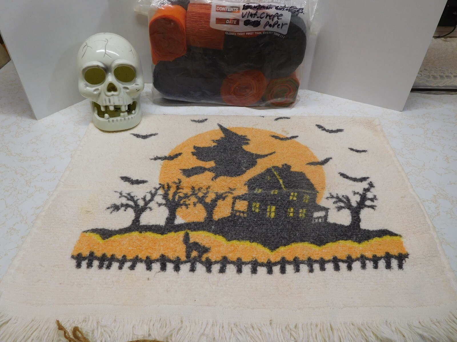21 Scary Items ~ Halloween Junk Drawer Lot ~ 21 Scary Items
