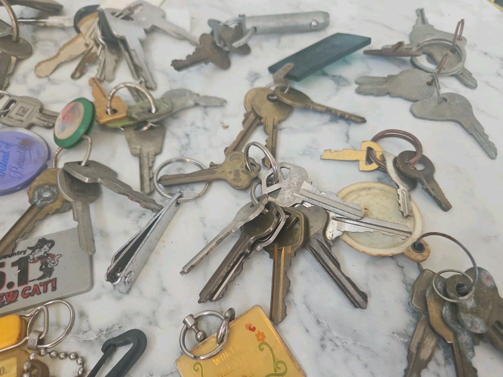 Vintage Grandpa’s Junk Drawer Lot Mens Keys ,key Chains Skeleton Keys