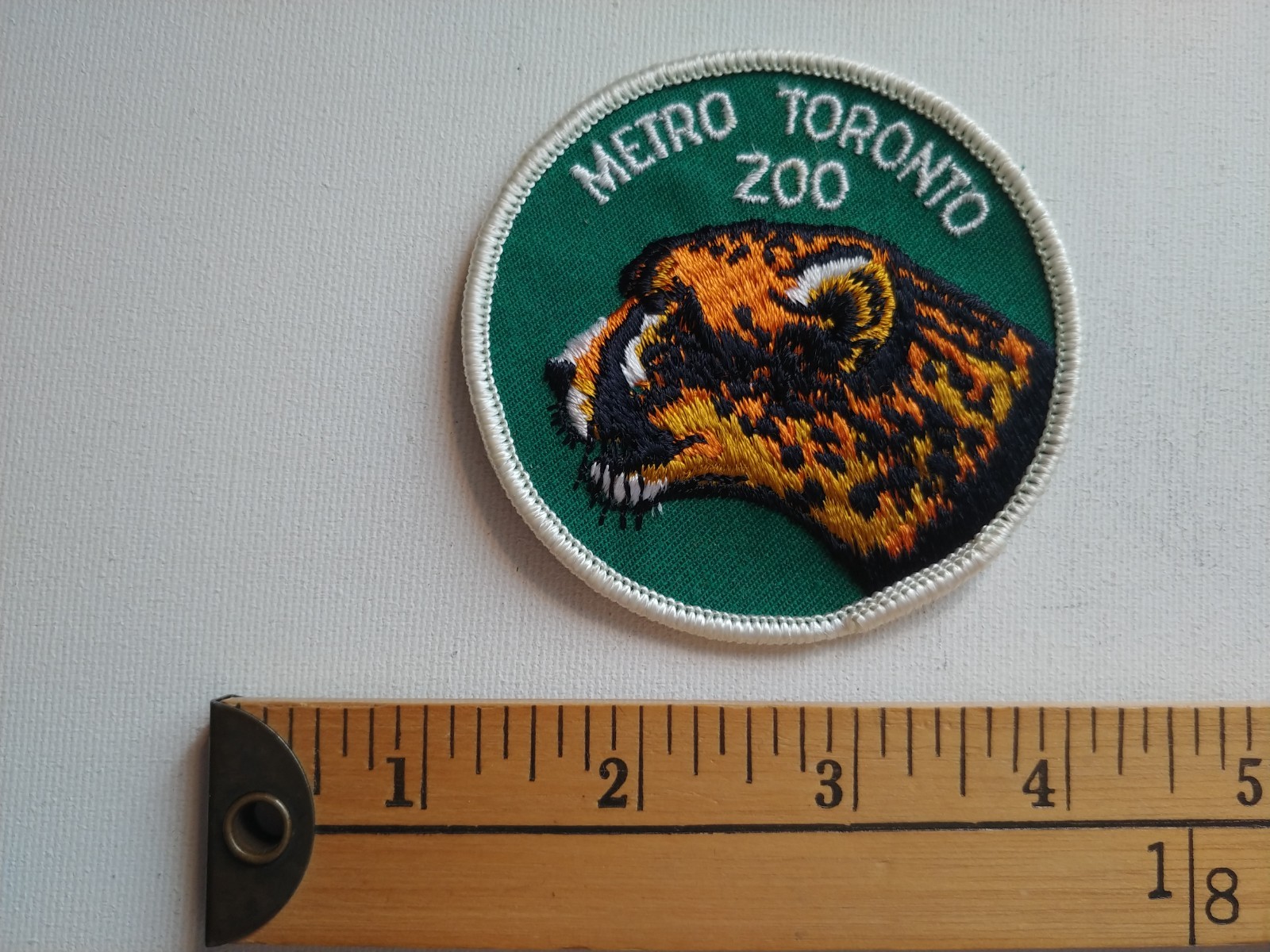 * 70S METRO TORONTO ZOO WILDLIFE TRAVEL CANADA PATCH CREST BADGE ECUSSON *