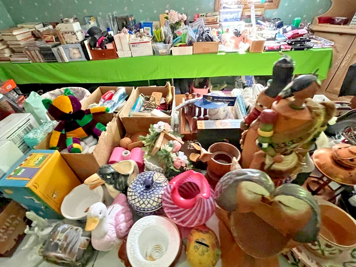 5 pound lot “Estate Crate” – varied Old and New collectible, usable, items, -#SW