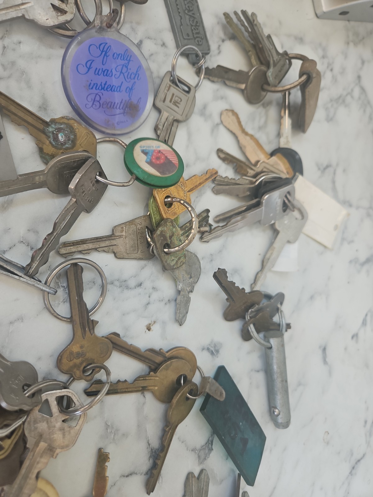 Vintage Grandpa’s Junk Drawer Lot Mens Keys ,key Chains Skeleton Keys