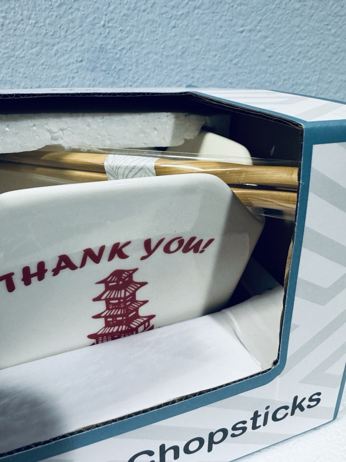 Urban Tokyo Chinese Takeout Box Style Porcelain Bowl With Chopsticks 18 fl oz Sq