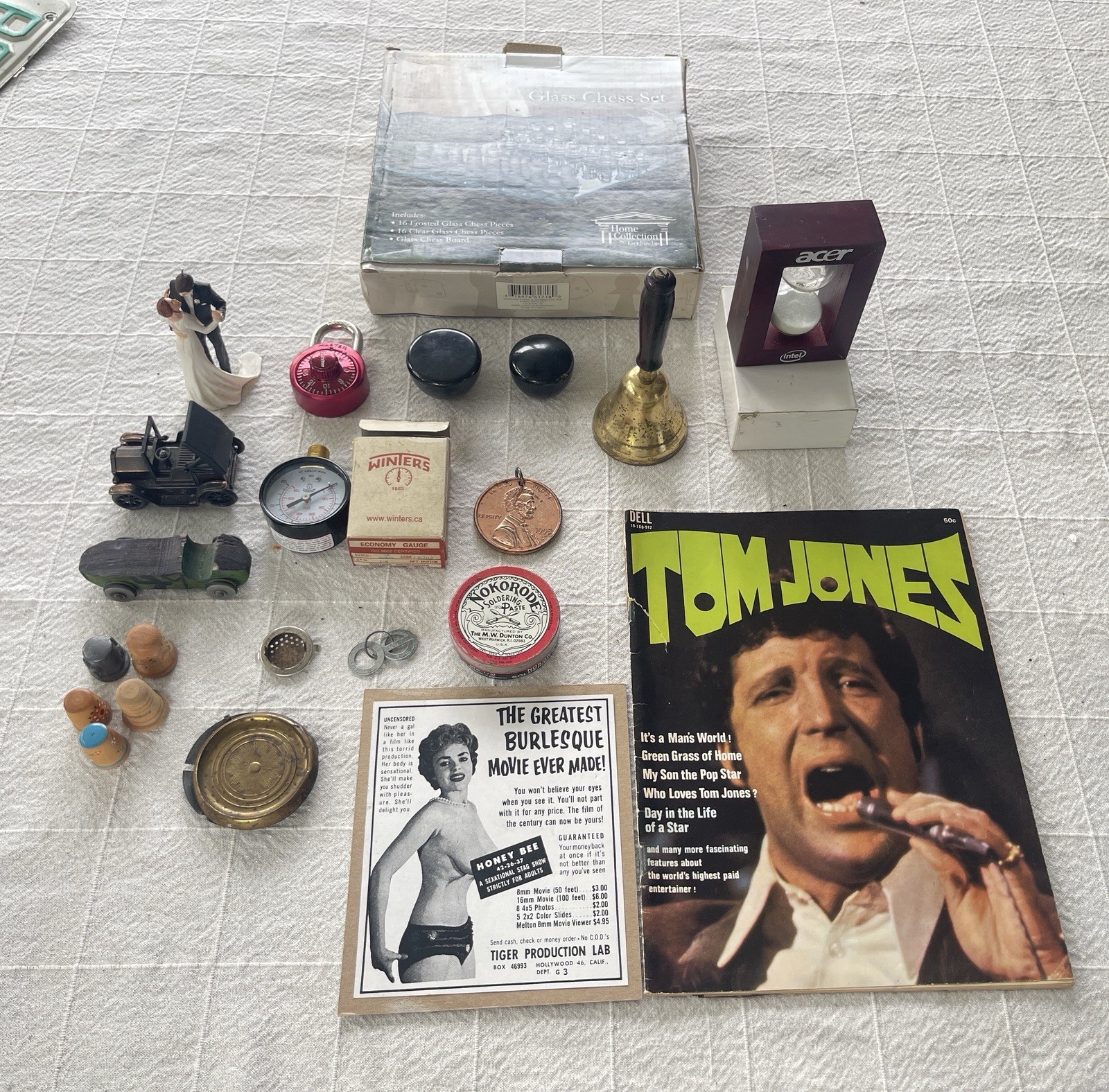Estate Find Junk Drawer Lot Vintage Advertising Bell Pencil Sharpener Car Tom J