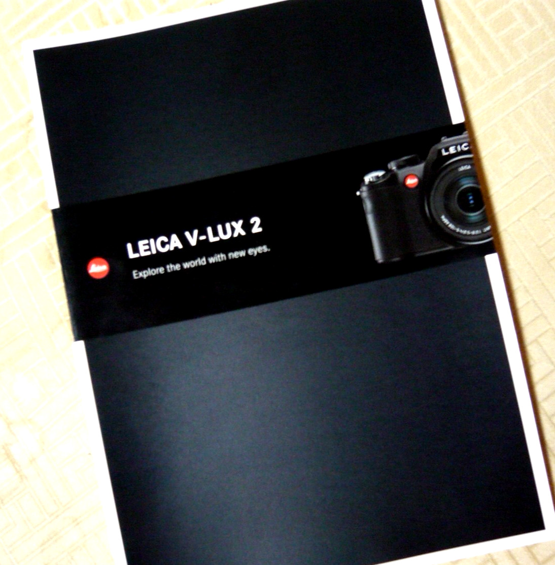 The Leica V Lux 2 camera , 28 page genuine publication, english. Superb!