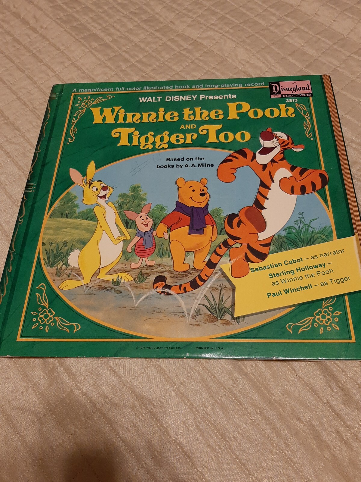 1974 WALT DISNEY WINNIE THE POOH TIGGER Vintage Vinyl LP Record (LOOK AT PICS)