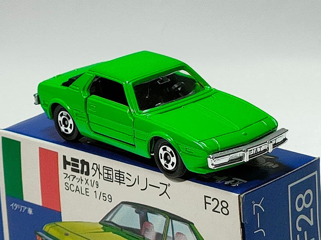 Blue box Tomica F28 Fiat X1/9 Good condition Made in Japan Dead stock