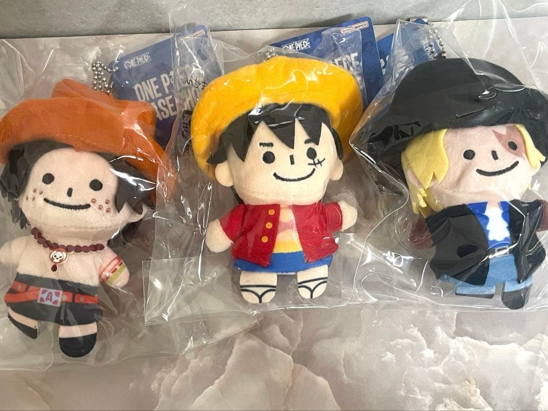 ONE PIECE BASE SHOP Yubinui Ace Luffy Sabo 3 Brothers