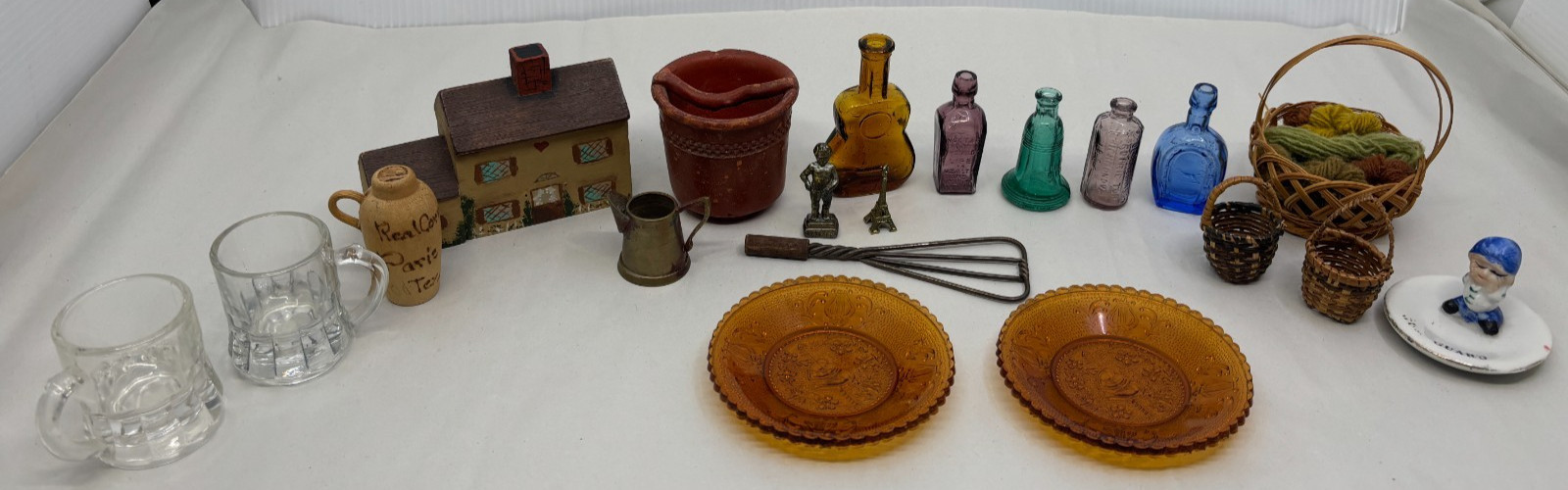 Vintage Estate Sale Knick Knacks Junk Drawer Lot Of 20 Pieces