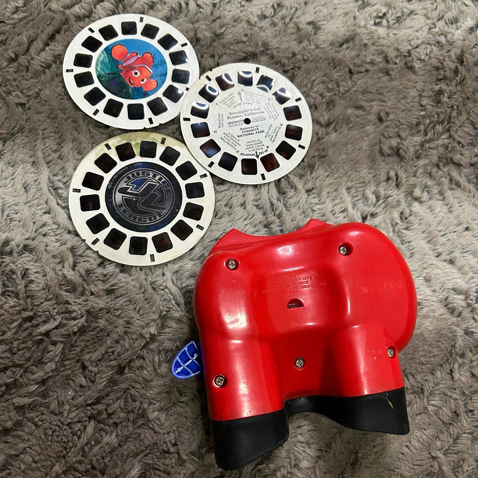 Vintage 2000s Fisher-Price View Master 3D Photo Viewer Red Blue w 3 Reels WORKS