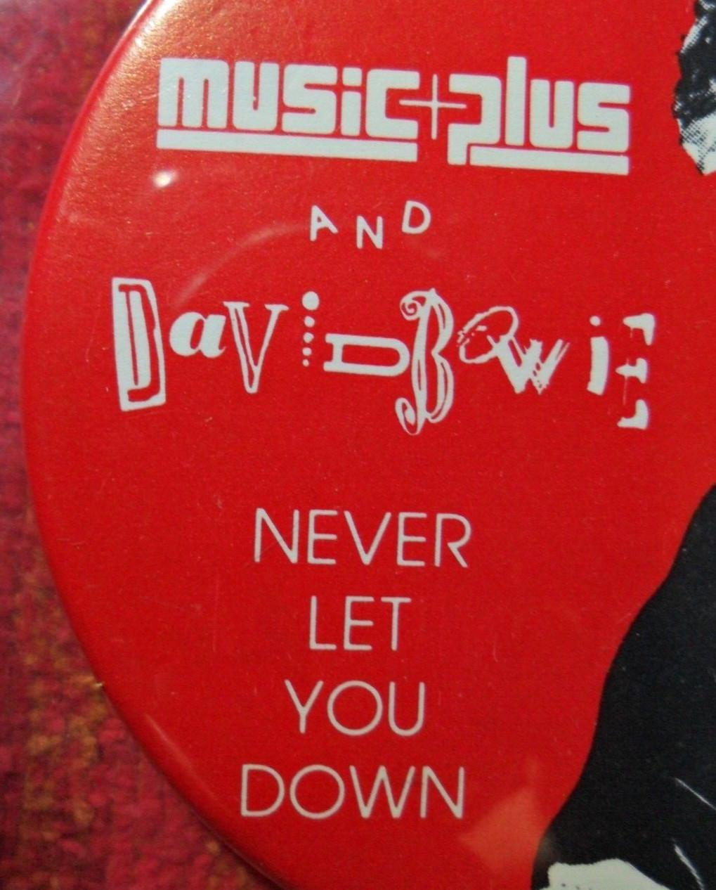 APRIL 21 1987 DAVID BOWIE NEVER LET YOU ME DOWN OFFICIAL MUSIC+ PROMO BUTTON PIN