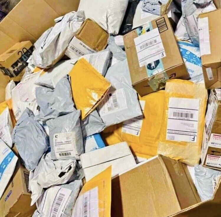 10 LB Estate Liquidation Warehouse Box, mixed items old & new-Bulk #EE87