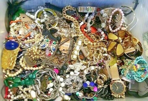 10 pounds “Estate Clearance” -collectible, usable, old & new items-#NY31EE