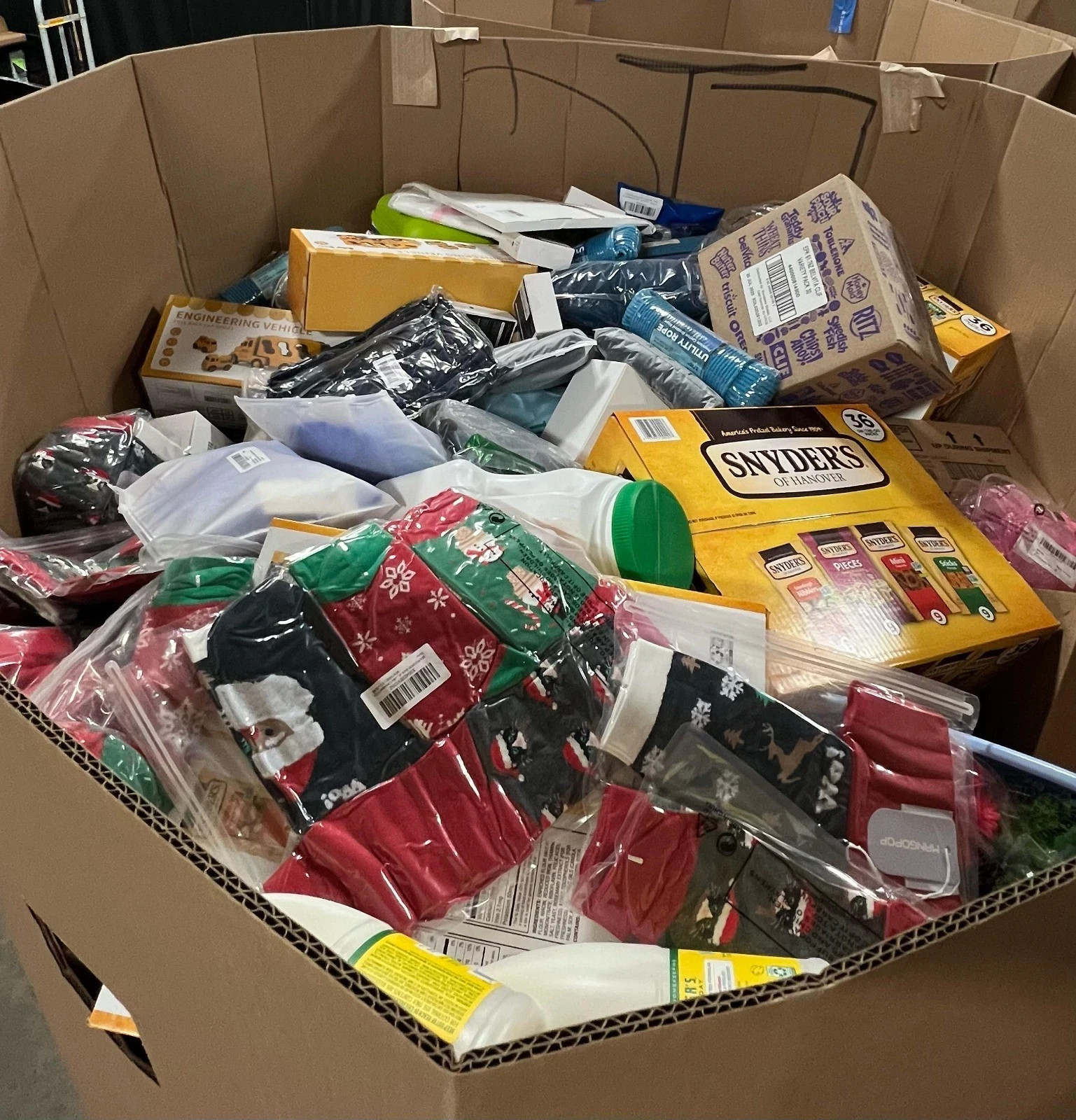 Mystery Reseller Bundle – Assorted New Merchandise High Value Mix – Small