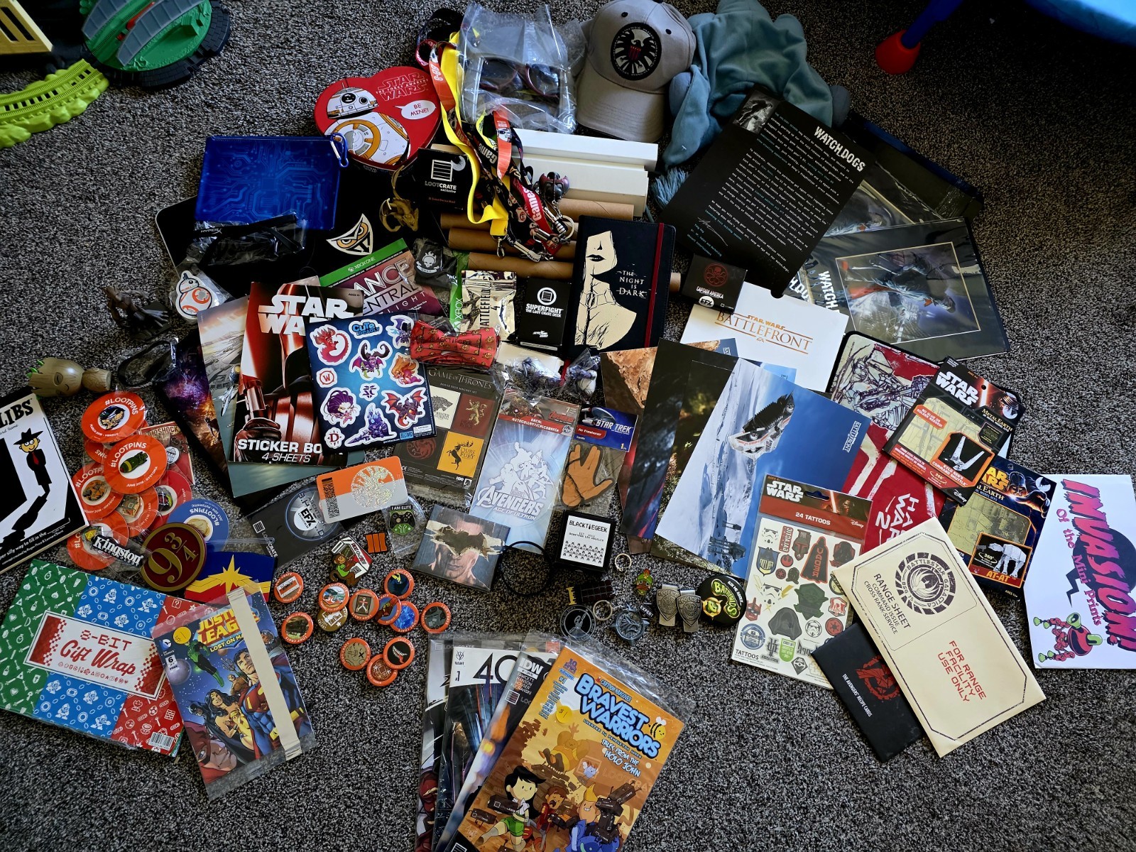 Huge Collectible Lot – 100+ Individual Items – See Photos/Description!