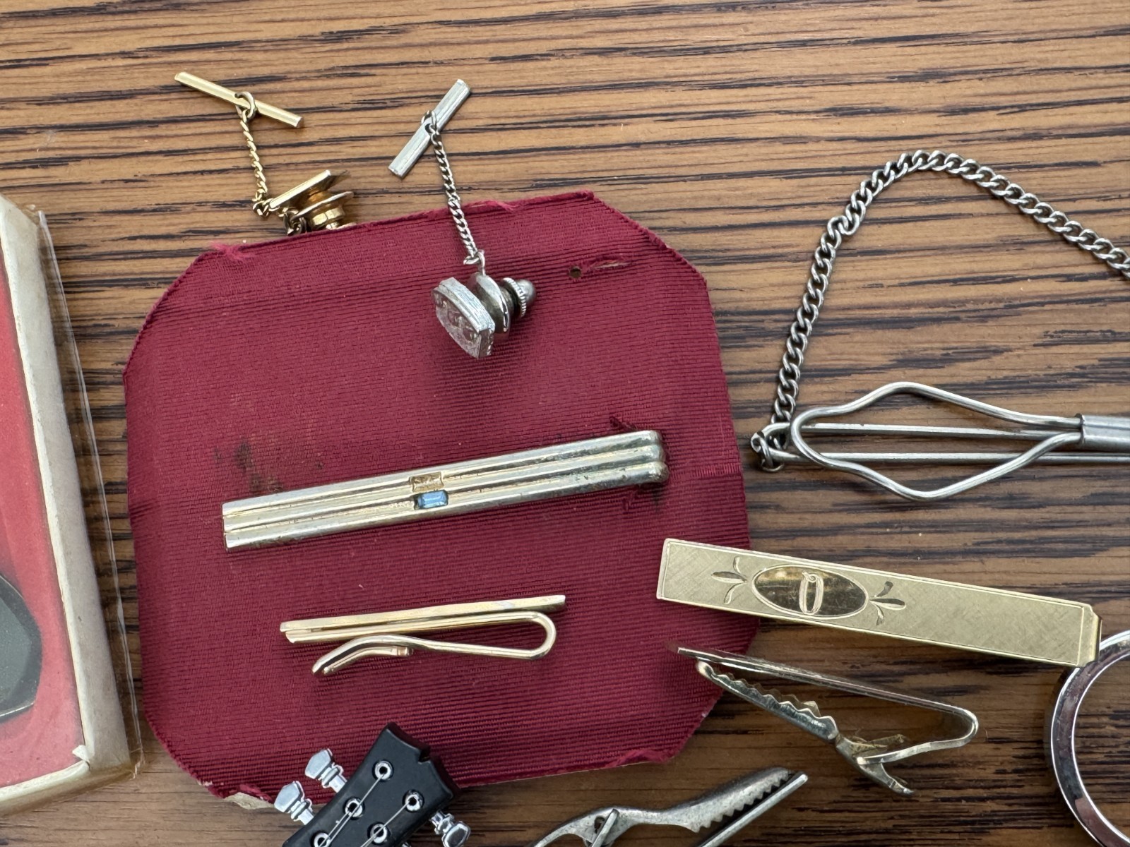 INVENTORY REDUCTION LOT – Collectibles Some 925 Knife Charms Bundesrat Key Chain
