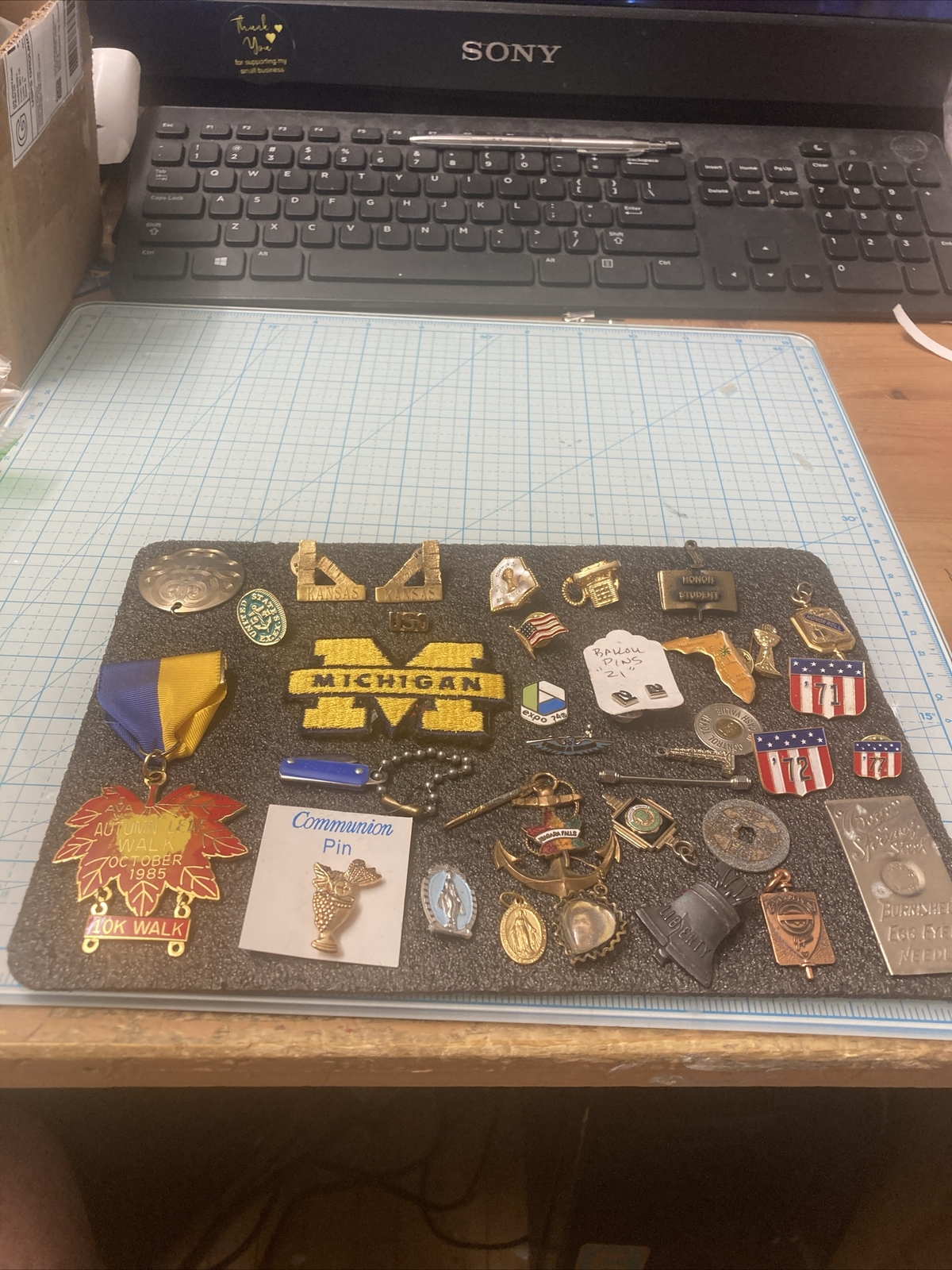 Pop’s USED Mixed Vtg. Items Lot- Pins/Religious Pins/Michigan U Patch/etc NICE!