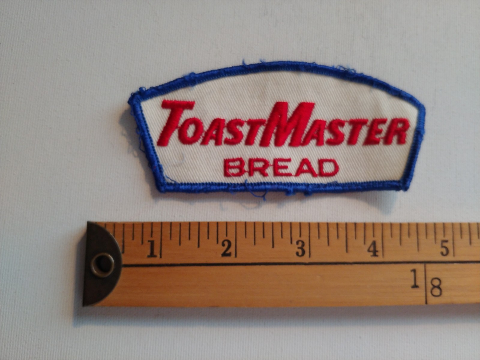 70S TOAST MASTER BREAD COMPANY CREST PATCH BADGE ECUSSON