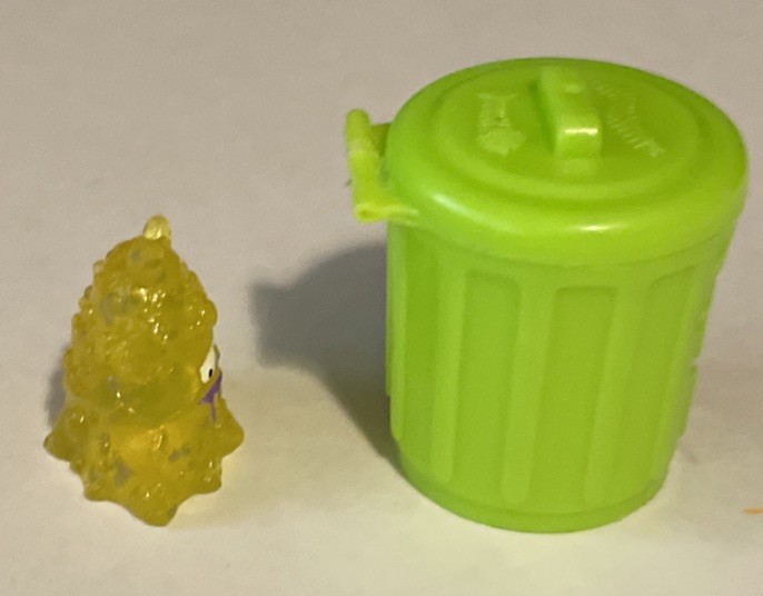 The Trash Pack Workout Warts Yellow Translucent Figure & Can Rare Trashie TP1199
