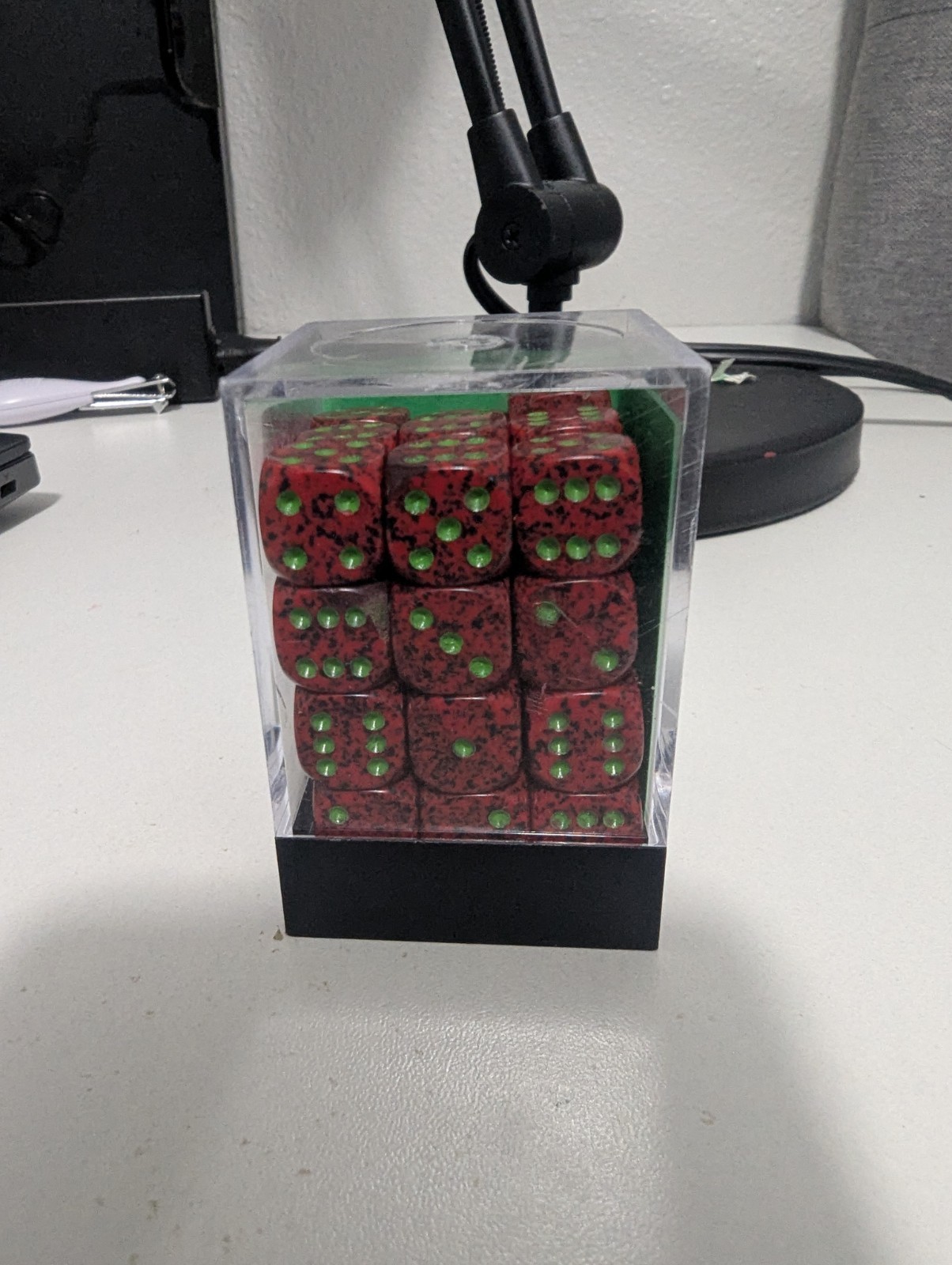 Chessex CHX25904 Dice-Speckled: 36D6 Strawberry Set, Speckled Strawberry, FS USA