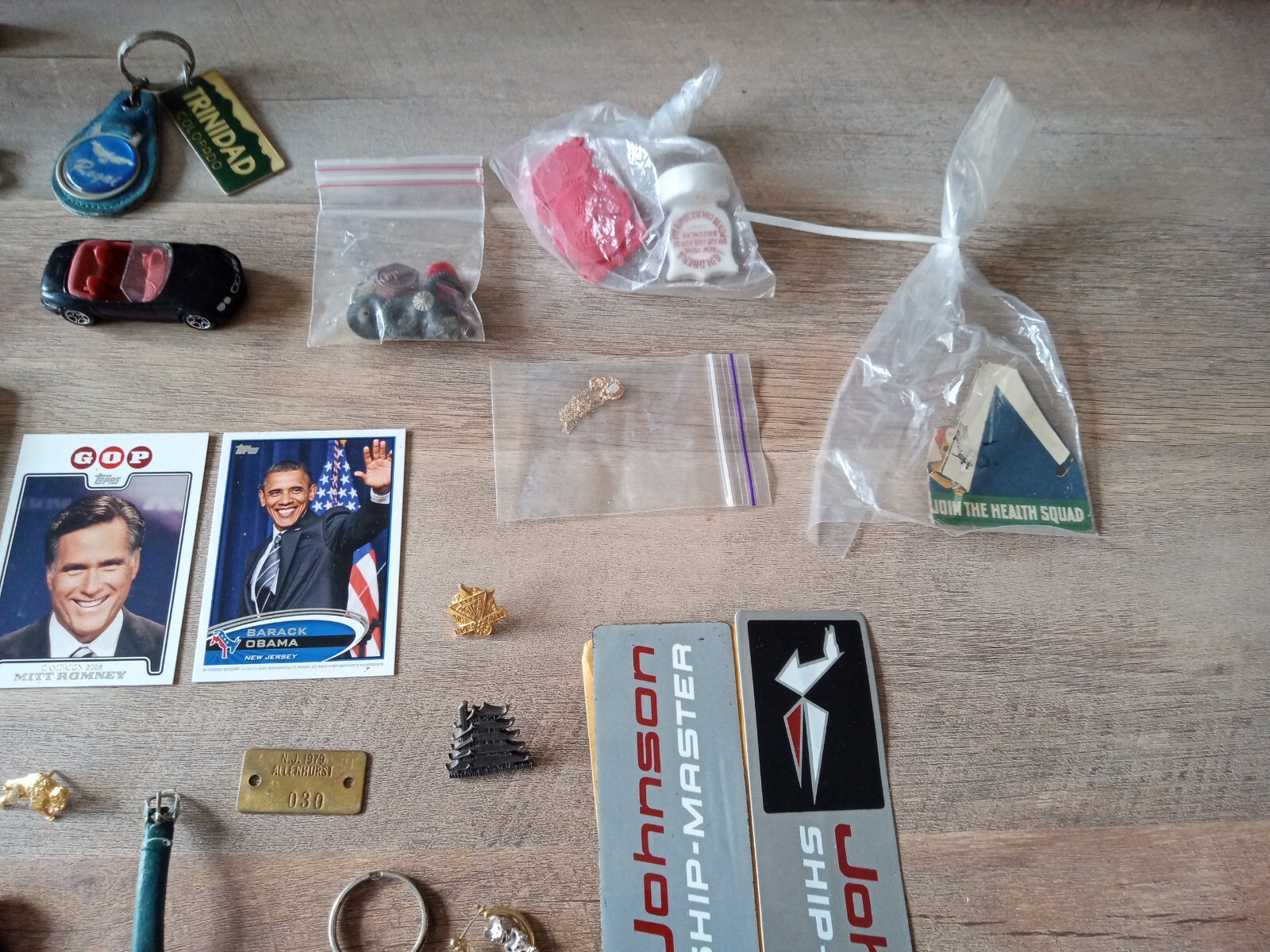 Lot Of 100+ Items Vintage Junk Draw Military Estate Sale/Jewerly& Old Items #214