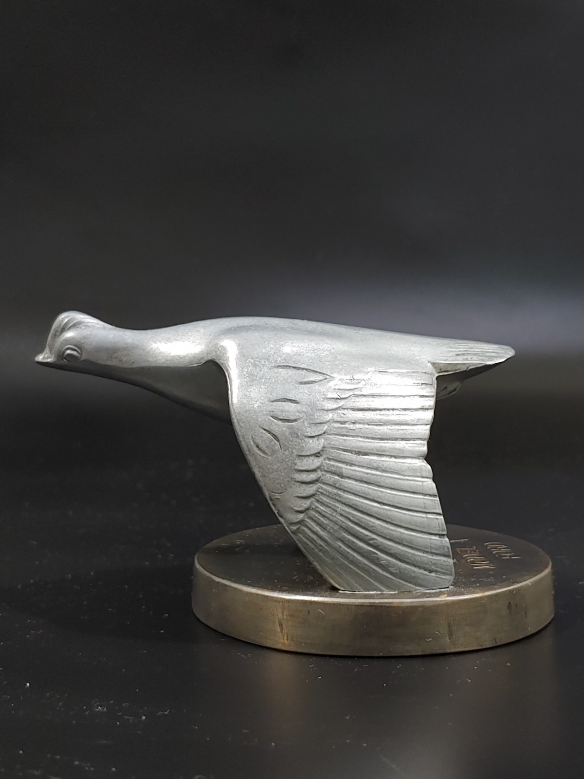 1931 Ford Model A Oldtimer US Car Pewter Sculpture Flying Bird Figurine Emblem