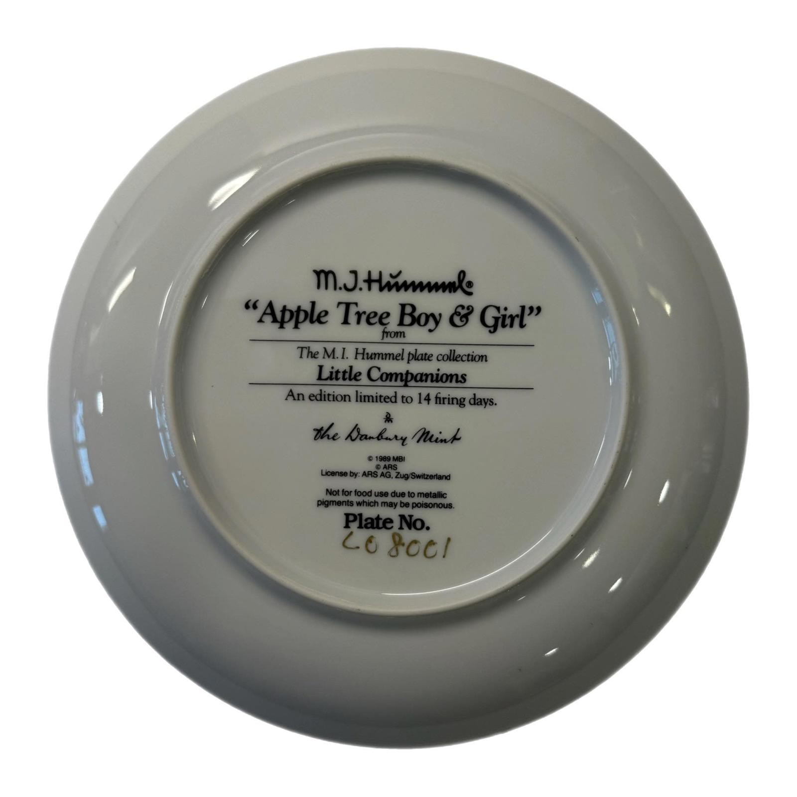 Vintage 1989 Hummel Apple Tree Boy & Girl Collector Plate