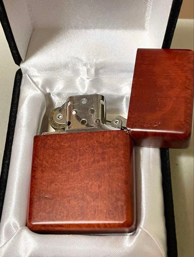 zippo briar wood, launcher metal pasted, made in 1996, unused item
